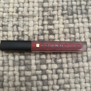 New Pound Cake
Cake Batter Liquid Lipstick RED VELVET